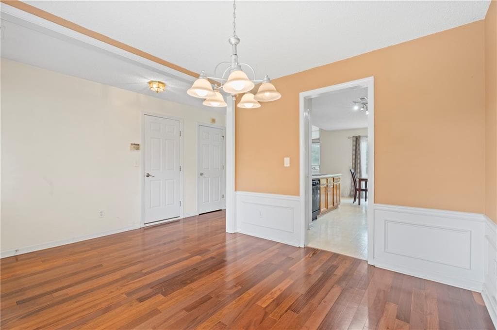 3 bedroom, 3 bathroom, 1,964 sq ft single family residence for sale at 3230 Binghampton Lane, Lawrenceville, GA 30044 — photo 7