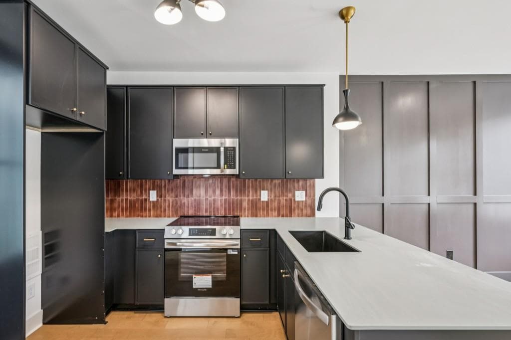 1 bedroom, 2 bathroom, 1,056 sq ft townhouse for sale at 1160 Boulevard 10, Atlanta, GA 30312 — photo 10