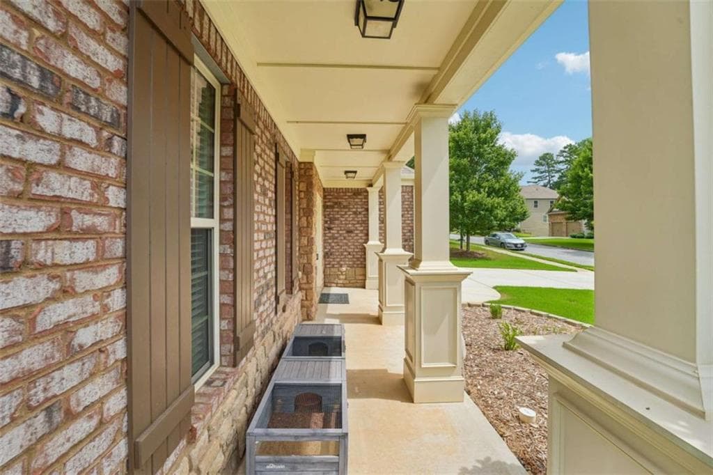 5 bedroom, 3 bathroom, 3,084 sq ft single family residence under contract at 804 Springs Crest Drive, Dallas, GA 30157 — photo 5