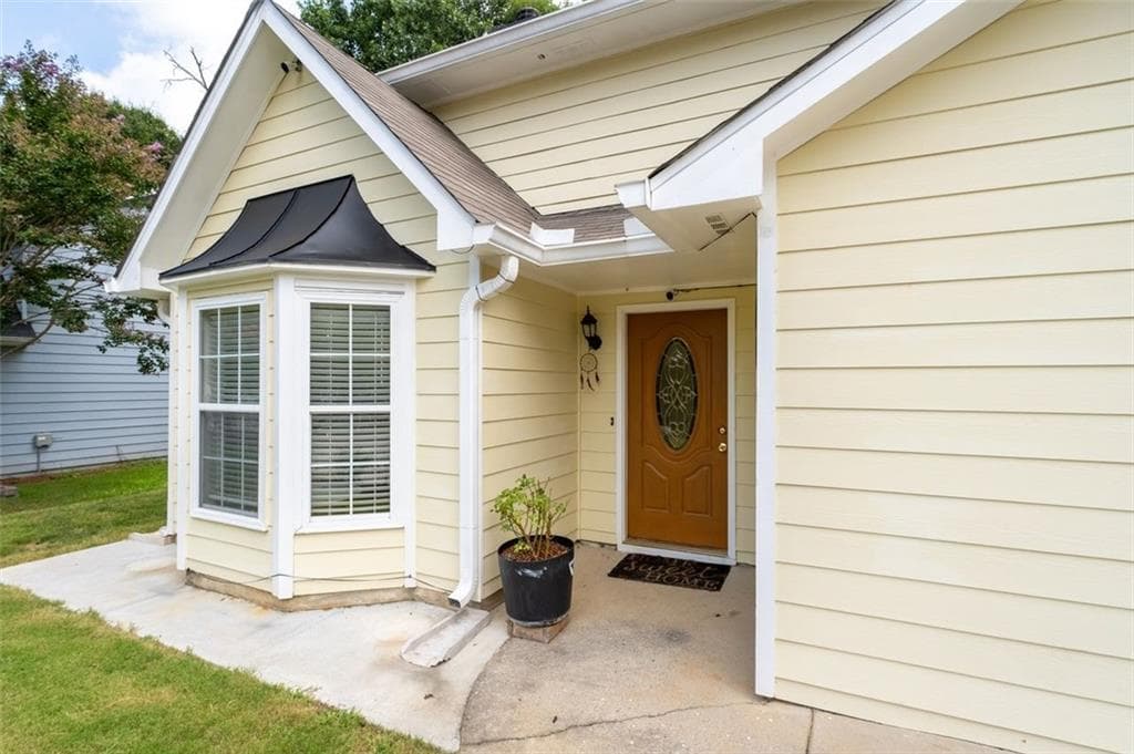 4 bedroom, 3 bathroom, 2,108 sq ft single family residence for sale at 811 Overlook Trail, Canton, GA 30115 — photo 5