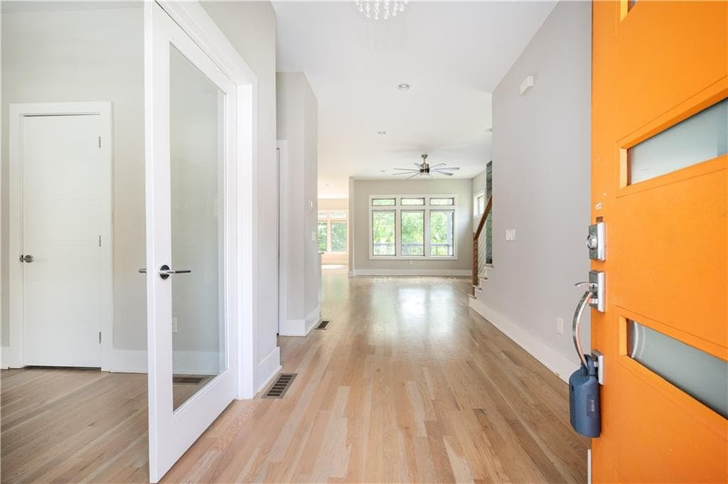 5 bedroom, 4 bathroom, 3,065 sq ft single family residence for sale at 406 E Side Avenue, Atlanta, GA 30316 — photo 6