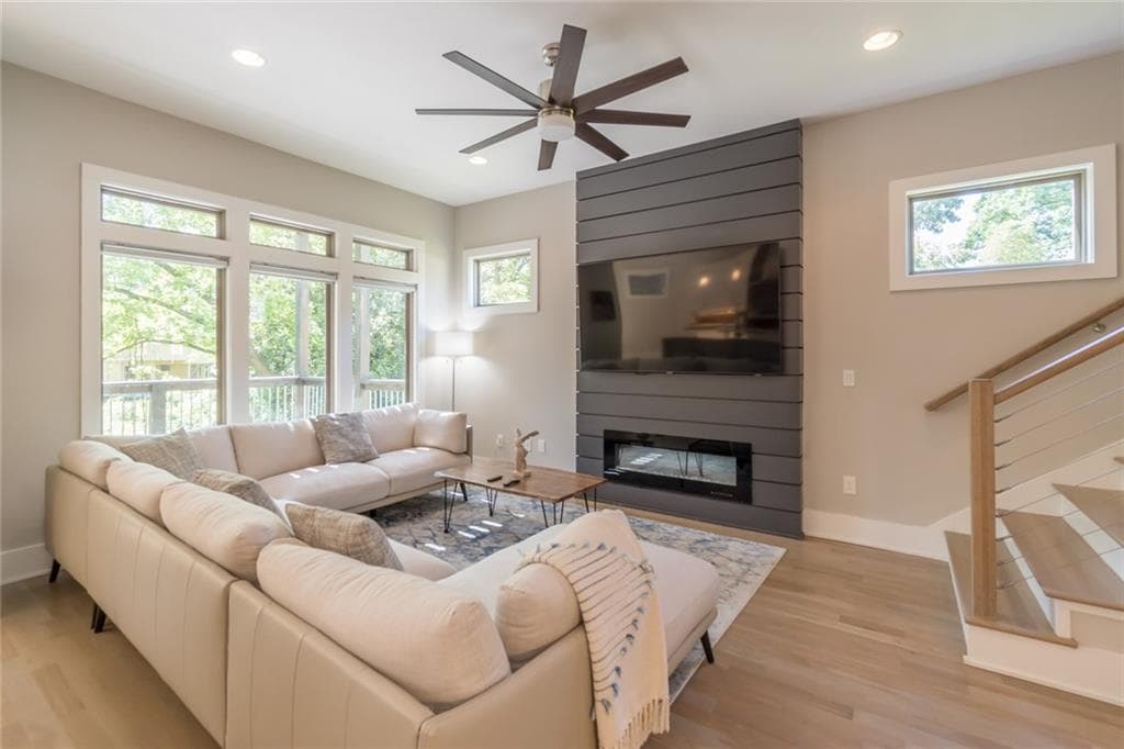 5 bedroom, 4 bathroom, 3,065 sq ft single family residence for sale at 406 E Side Avenue, Atlanta, GA 30316 — photo 5