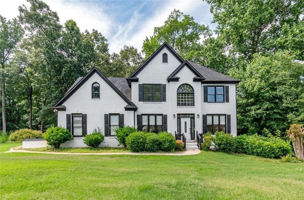 7 bedroom, 4 bathroom, 4,387 sq ft single family residence under contract at 227 Scenic View Lane, Stone Mountain, GA 30087