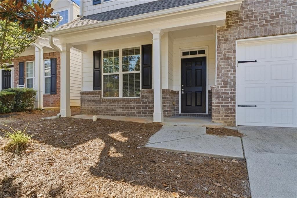 3 bedroom, 3 bathroom, 1,911 sq ft single family residence for rent at 218 Ranier Court, Canton, GA 30114 for $1,995 a month — photo 2