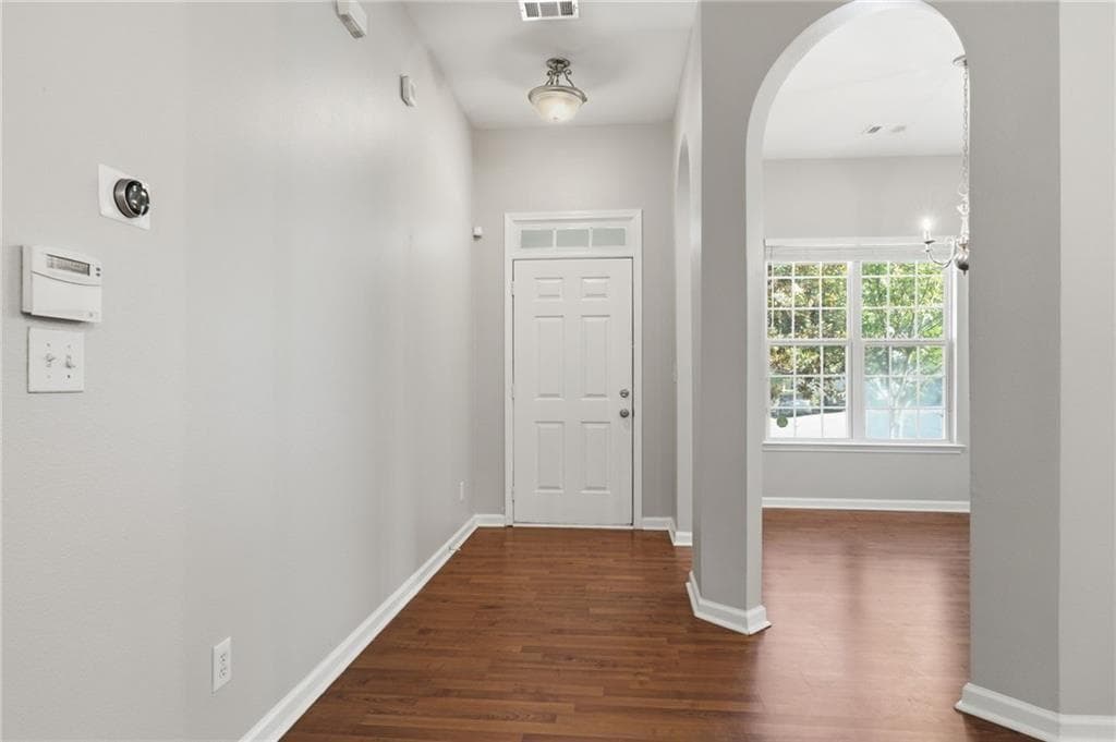 3 bedroom, 3 bathroom, 1,911 sq ft single family residence for rent at 218 Ranier Court, Canton, GA 30114 for $1,995 a month — photo 3
