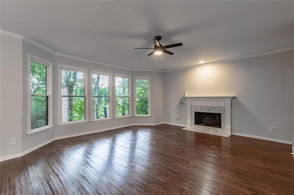 7 bedroom, 4 bathroom, 4,387 sq ft single family residence under contract at 227 Scenic View Lane, Stone Mountain, GA 30087 — photo 9