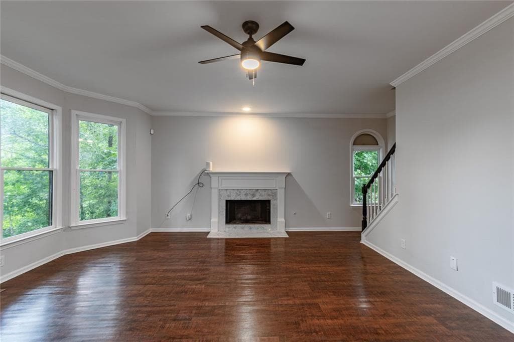7 bedroom, 4 bathroom, 4,387 sq ft single family residence under contract at 227 Scenic View Lane, Stone Mountain, GA 30087 — photo 10