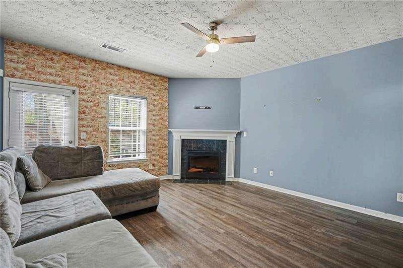 2 bedroom, 3 bathroom, 1,418 sq ft townhouse for sale at 388 Berckman Drive, Lilburn, GA 30047 — photo 9