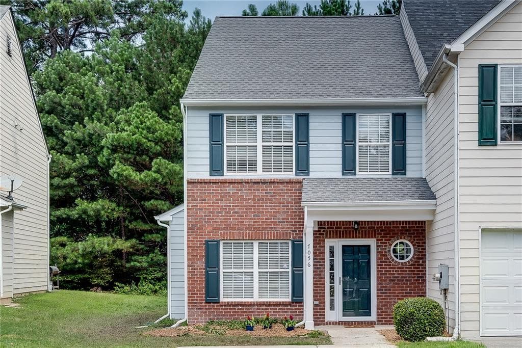 2 bedroom, 3 bathroom, 1,240 sq ft townhouse under contract at 7056 Brookview Creek, Riverdale, GA 30274 — photo 2