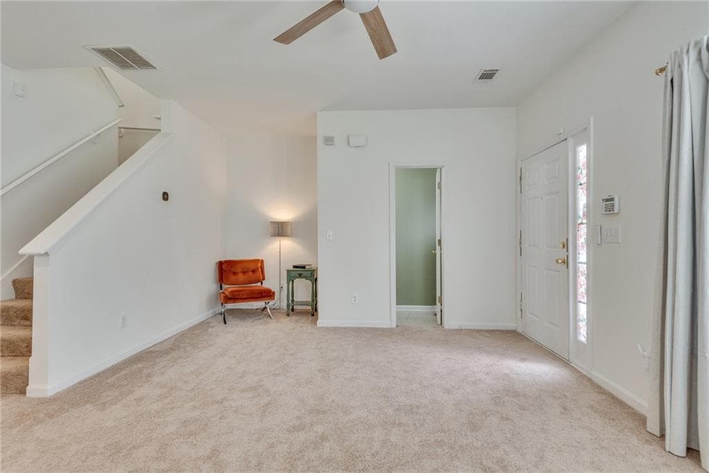 2 bedroom, 3 bathroom, 1,240 sq ft townhouse under contract at 7056 Brookview Creek, Riverdale, GA 30274 — photo 8