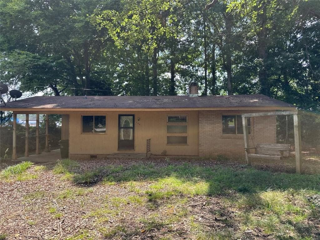 2 bedroom, 1 bathroom, 976 sq ft home for sale at 120 N 113 Highway, Carrollton, GA