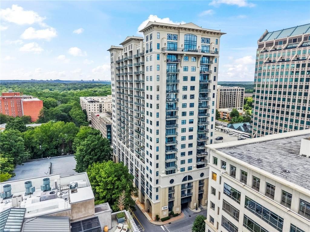 1 bedroom, 1 bathroom, 800 sq ft condominium for sale at 3040 Peachtree Road 209, Atlanta, GA 30305