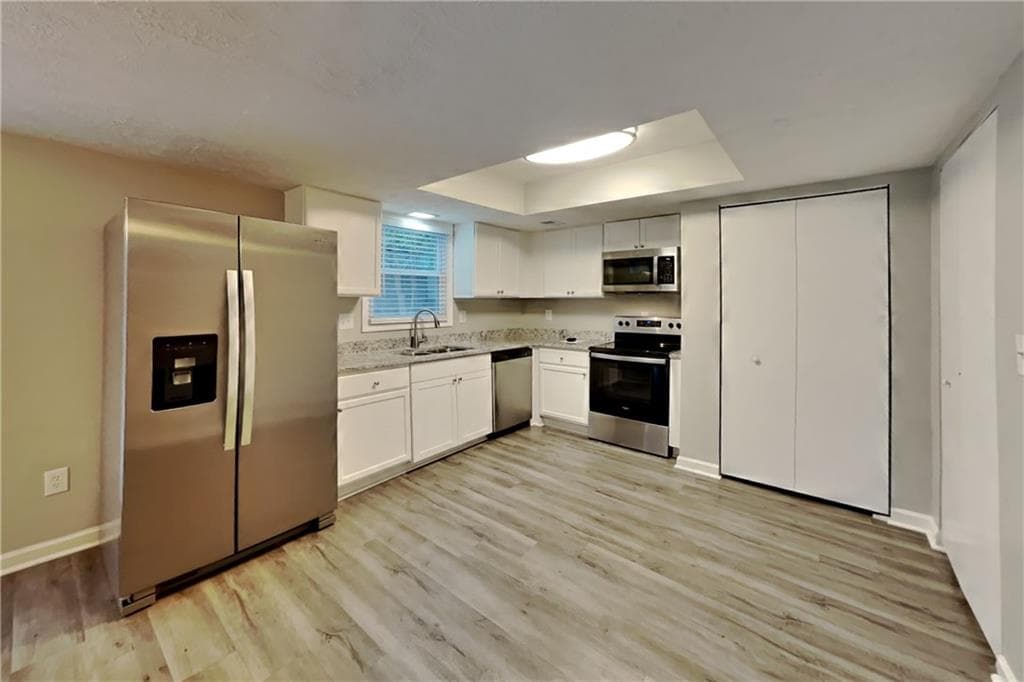 3 bedroom, 3 bathroom, 2,062 sq ft single family residence for rent at 904 Branford Lane, Lilburn, GA 30047 for $2,245 a month — photo 4