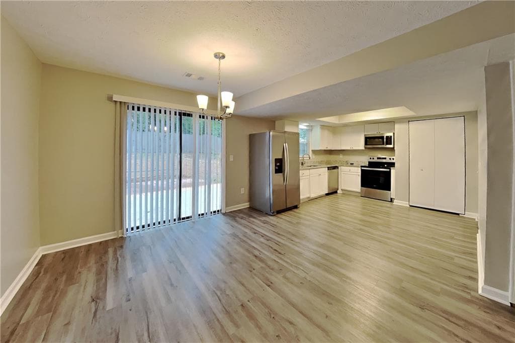 3 bedroom, 3 bathroom, 2,062 sq ft single family residence for rent at 904 Branford Lane, Lilburn, GA 30047 for $2,245 a month — photo 5