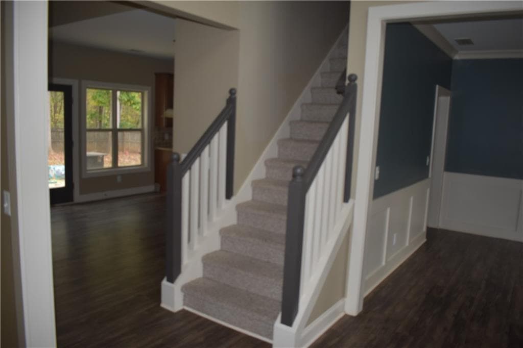 4 bedroom, 3 bathroom, 2,065 sq ft single family residence for rent at 43 Jessel Lane, Douglasville, GA 30134 for $2,700 a month — photo 9