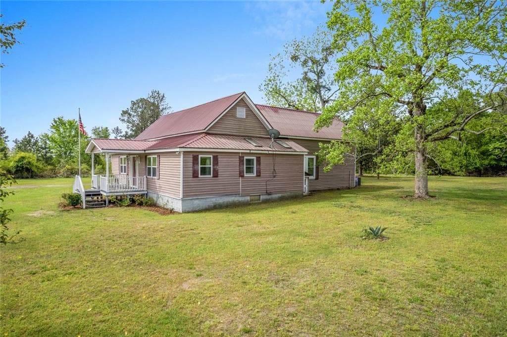 3 bedroom, 2 bathroom, 2,064 sq ft single family residence for sale at 2010 Page Road, Harrison, GA 31035 — photo 7