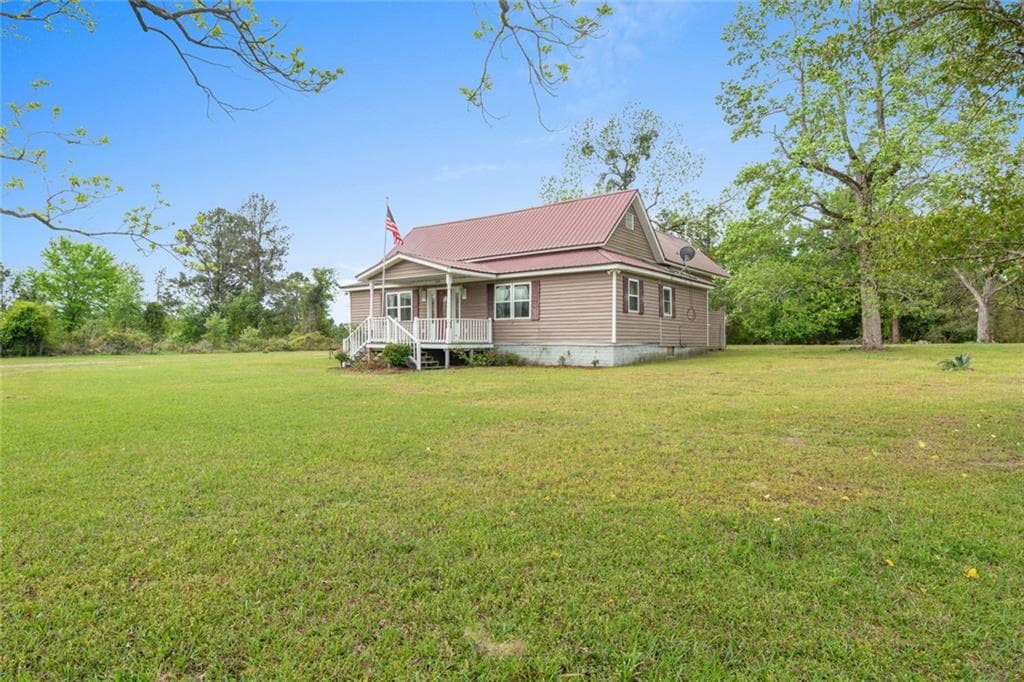 3 bedroom, 2 bathroom, 2,064 sq ft single family residence for sale at 2010 Page Road, Harrison, GA 31035 — photo 9