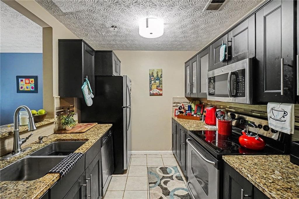 1 bedroom, 1 bathroom, 840 sq ft condominium for sale at 970 Sidney Marcus Boulevard 1420, Atlanta, GA 30324 — photo 2
