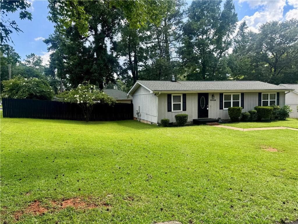 3 bedroom, 2 bathroom, 1,080 sq ft single family residence for rent at 7 Sherwood Loop, Mcdonough, GA 30253 for $1,550 a month — photo 4