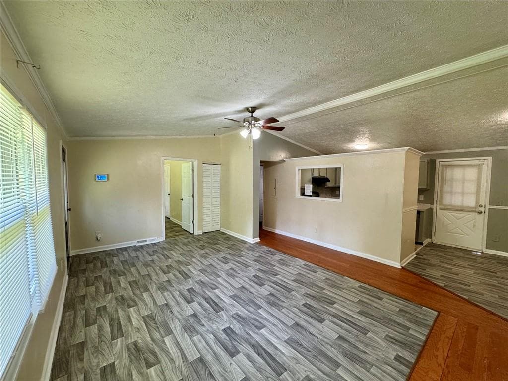 3 bedroom, 2 bathroom, 1,080 sq ft single family residence for rent at 7 Sherwood Loop, Mcdonough, GA 30253 for $1,550 a month — photo 8