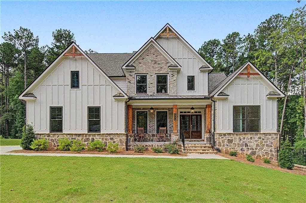 4 bedroom, 5 bathroom, 4,020 sq ft single family residence for sale at 5893 Ford Road, Acworth, GA 30101