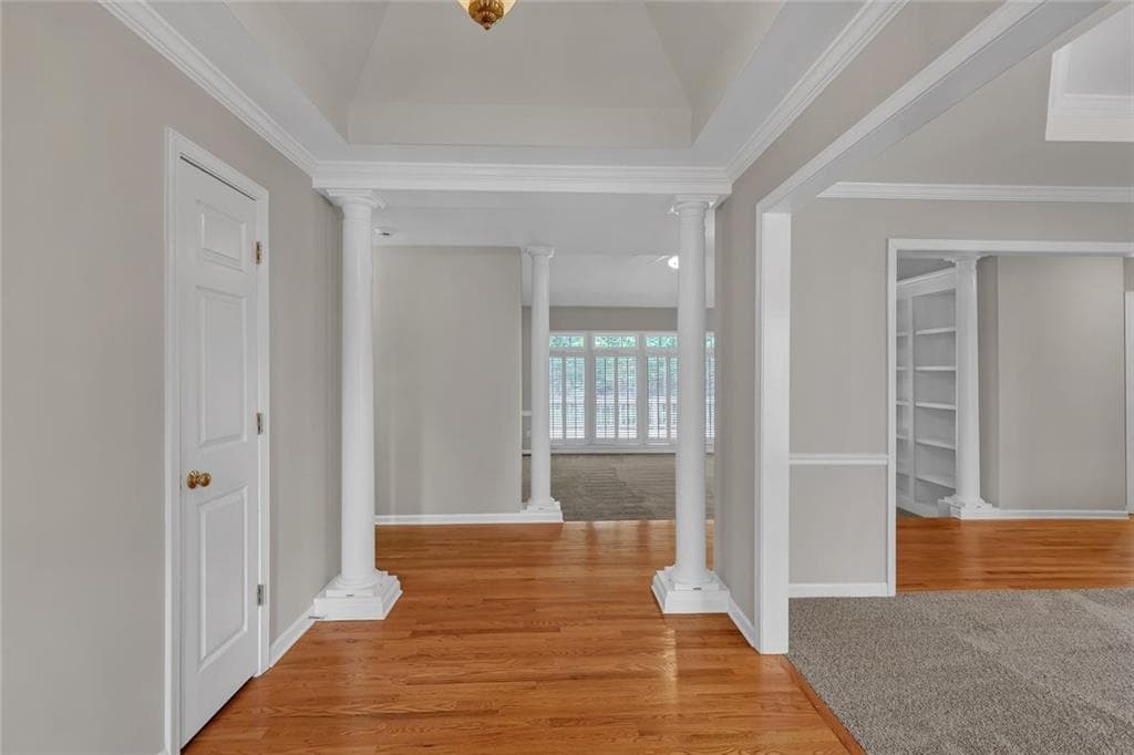 3 bedroom, 3 bathroom, 2,373 sq ft single family residence for sale at 175 Pinevale Court, Fayetteville, GA 30215 — photo 6