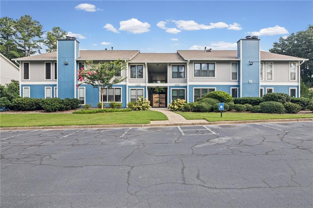 2 bedroom, 2 bathroom, 1,170 sq ft condominium sold at 1484 Branch Drive, Tucker, GA 30084