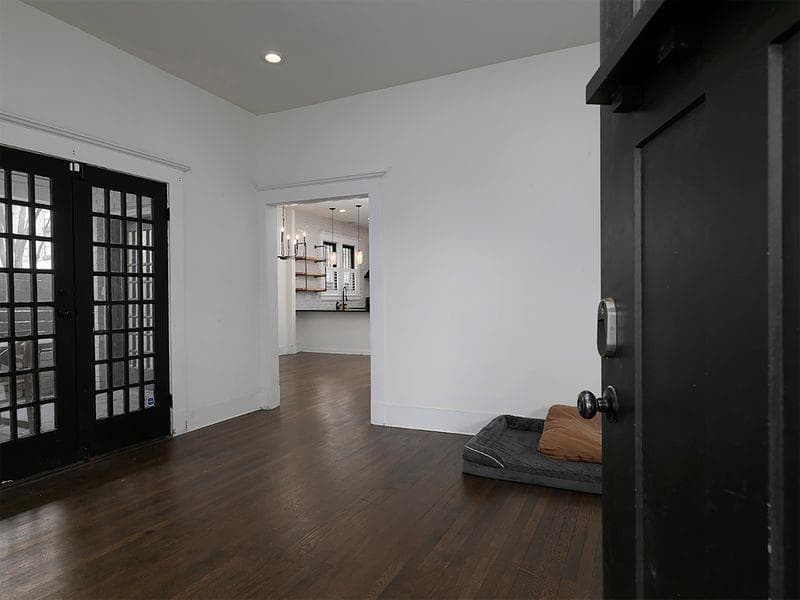 3 bedroom, 2 bathroom, 1,596 sq ft single family residence under contract at 563 Parkway Drive, Atlanta, GA 30308 — photo 5