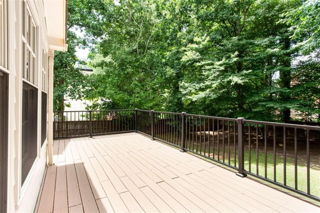 5 bedroom, 3 bathroom, 2,662 sq ft single family residence for sale at 1405 Holly Lake Circle, Snellville, GA 30078 — photo 3