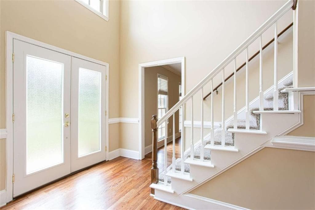 5 bedroom, 3 bathroom, 2,662 sq ft single family residence for sale at 1405 Holly Lake Circle, Snellville, GA 30078 — photo 5