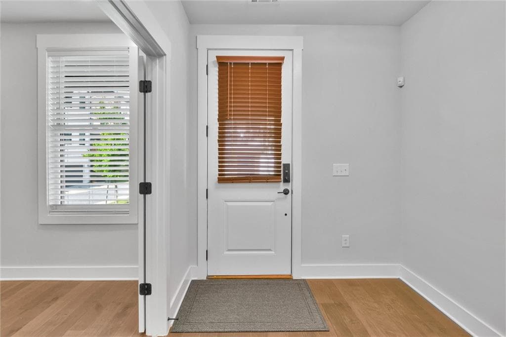 3 bedroom, 4 bathroom, 2,294 sq ft townhouse for sale at 1060 Robert Smalls Way, Atlanta, GA 30318 — photo 5