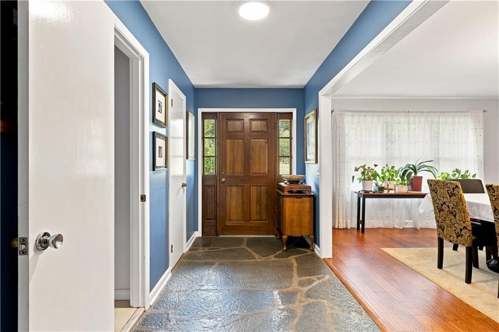 3 bedroom, 4 bathroom, 2,480 sq ft single family residence for sale at 203 Turner Chapel Road, Rome, GA 30161 — photo 4