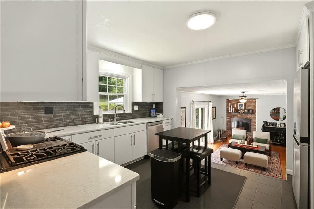 3 bedroom, 4 bathroom, 2,480 sq ft single family residence for sale at 203 Turner Chapel Road, Rome, GA 30161 — photo 10