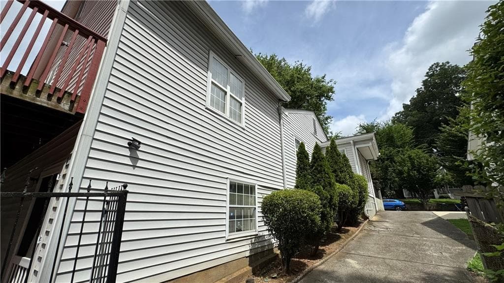 4 bedroom, 3 bathroom, 1,752 sq ft single family residence for sale at 507 Boulevard Place, Atlanta, GA 30308 — photo 6