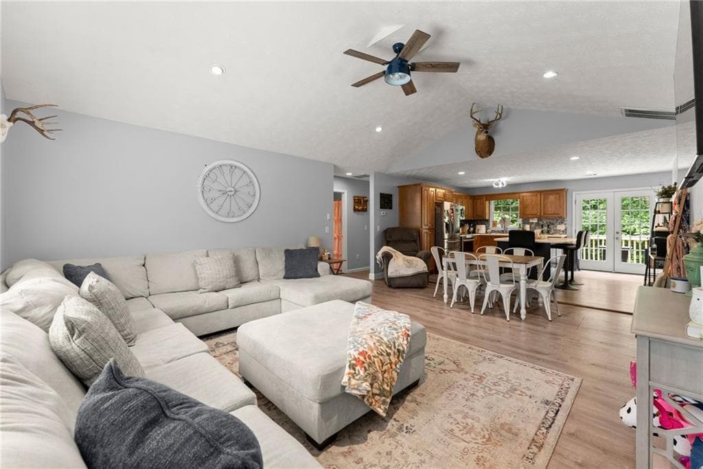 4 bedroom, 3 bathroom, 1,344 sq ft single family residence for sale at 92 Cedar Springs Lane, Dahlonega, GA 30533 — photo 4