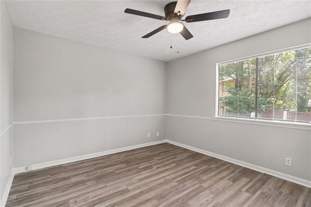 3 bedroom, 2 bathroom, 1,500 sq ft single family residence for sale at 856 Park Villa Way, Jonesboro, GA 30238 — photo 10