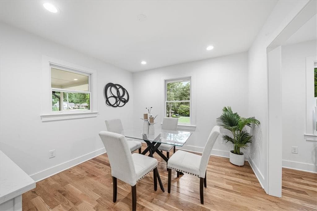 3 bedroom, 2 bathroom, 1,526 sq ft single family residence for sale at 1875 Ravenwood Way, Atlanta, GA 30329 — photo 7