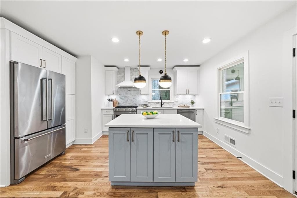 3 bedroom, 2 bathroom, 1,526 sq ft single family residence for sale at 1875 Ravenwood Way, Atlanta, GA 30329 — photo 9