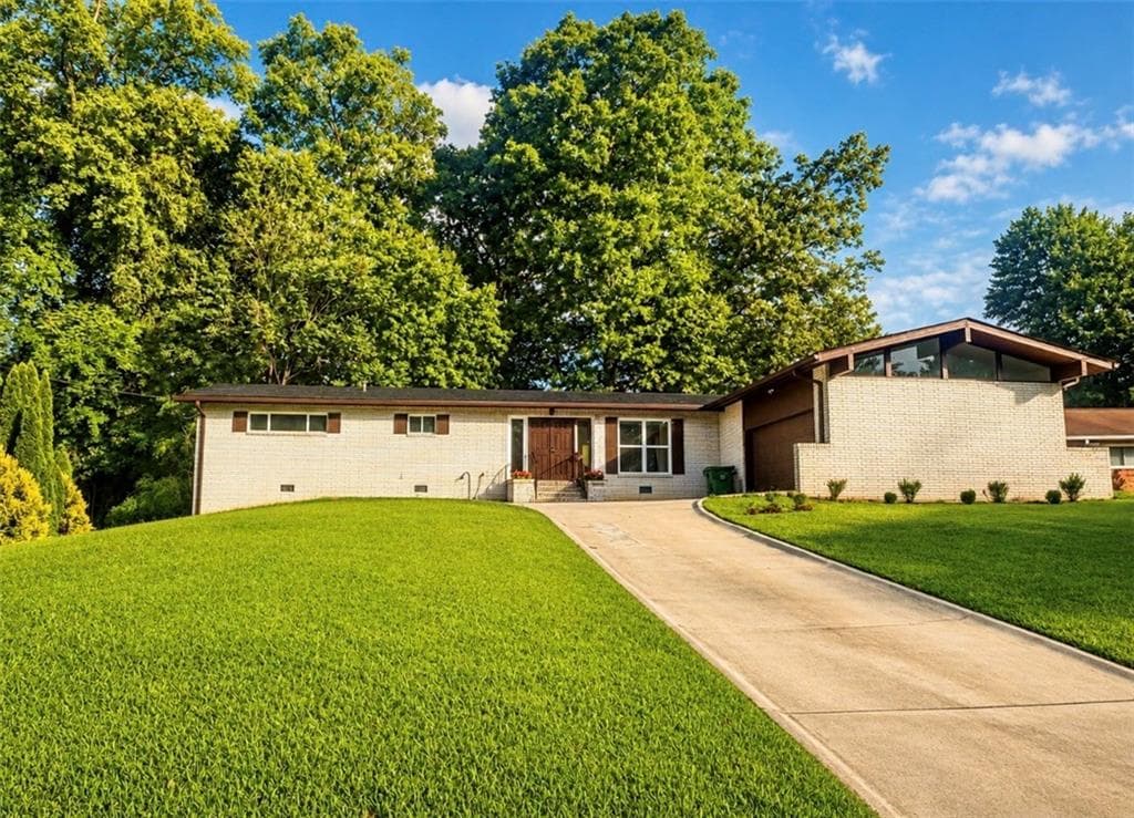 3 bedroom, 2 bathroom, 2,280 sq ft single family residence sold at 2735 Kings Park Circle, Decatur, GA 30034