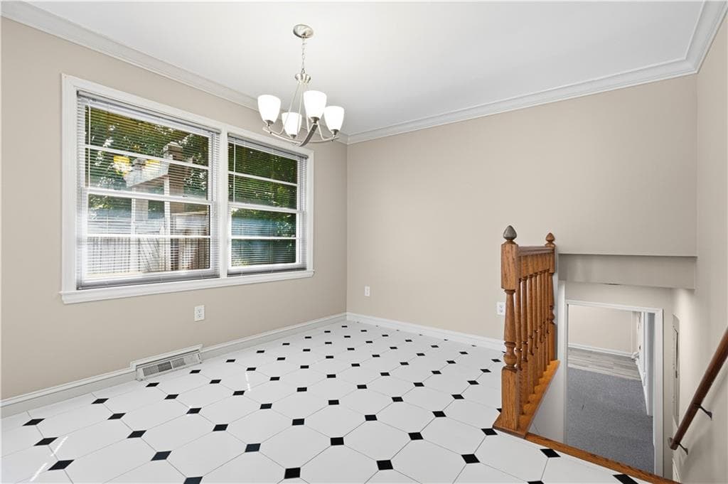4 bedroom, 3 bathroom, 2,134 sq ft single family residence under contract at 1942 Old Canton Road, Marietta, GA 30062 — photo 10