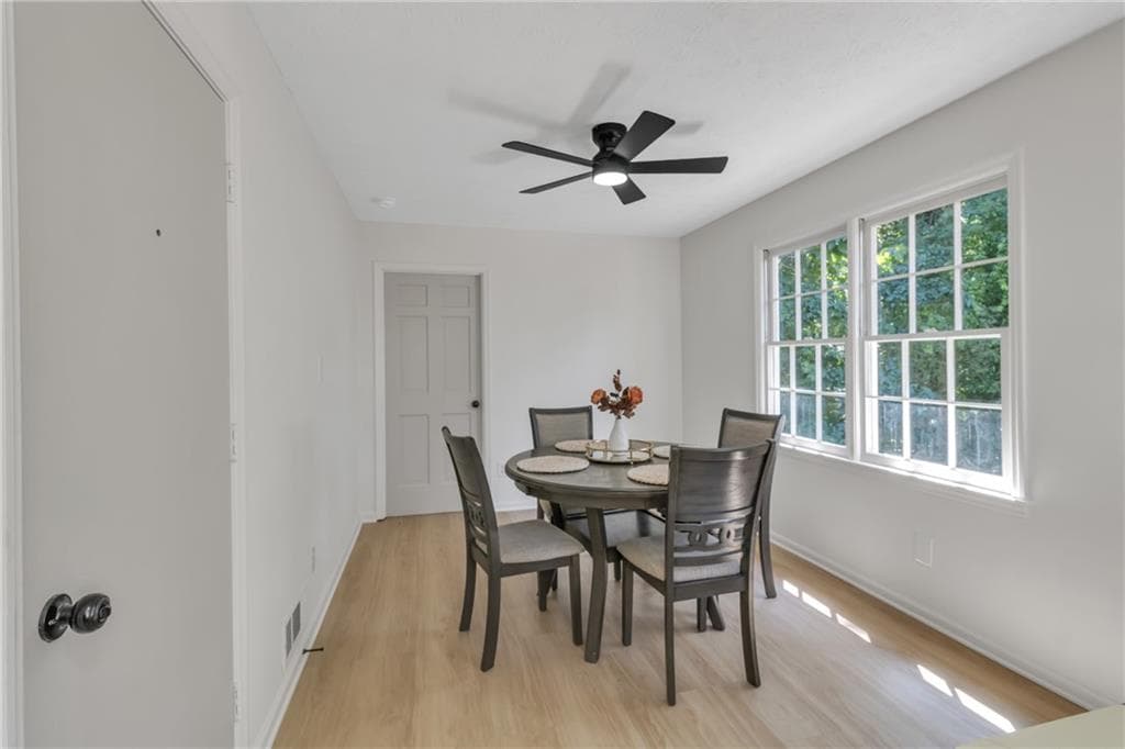 5 bedroom, 4 bathroom, 2,892 sq ft single family residence for sale at 1414 Golf Link Drive, Stone Mountain, GA 30088 — photo 10