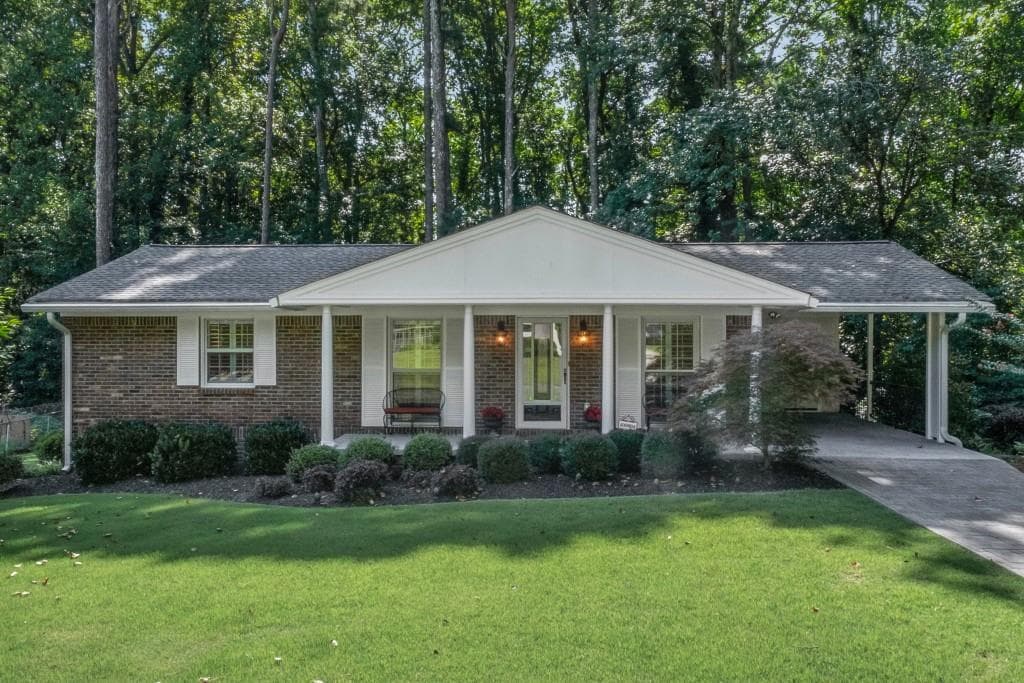 3 bedroom, 2 bathroom, 1,075 sq ft single family residence for sale at 1626 Wildwood Road, Marietta, GA 30062