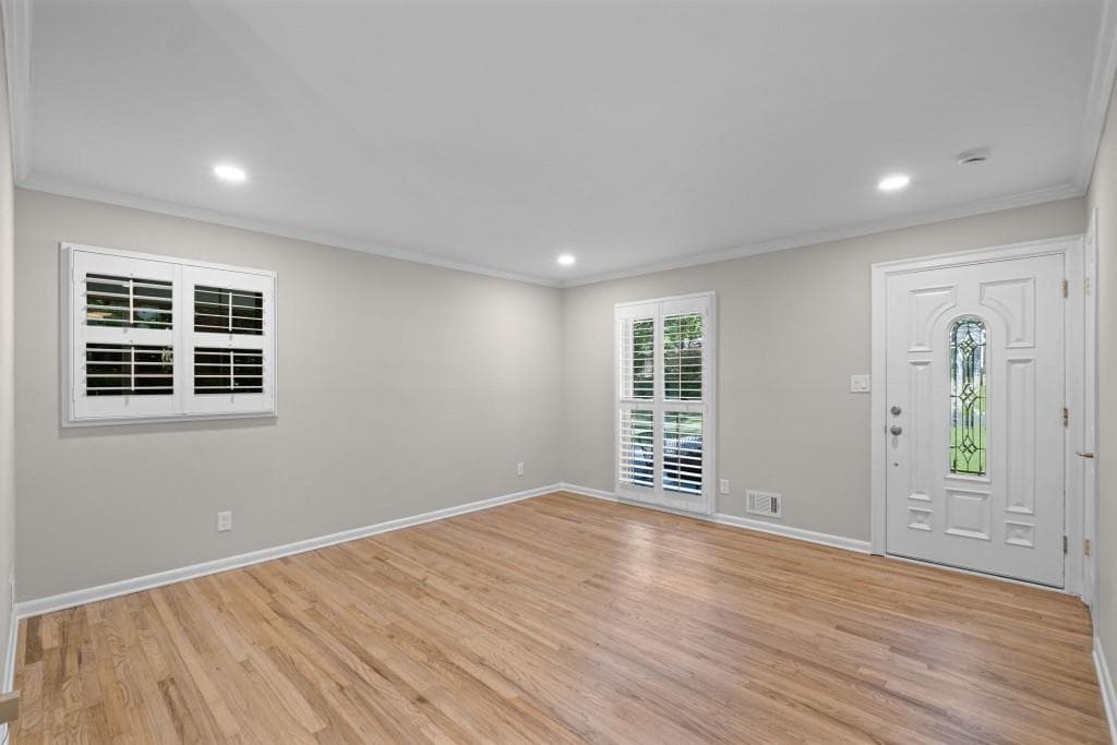 3 bedroom, 2 bathroom, 1,075 sq ft single family residence for sale at 1626 Wildwood Road, Marietta, GA 30062 — photo 9