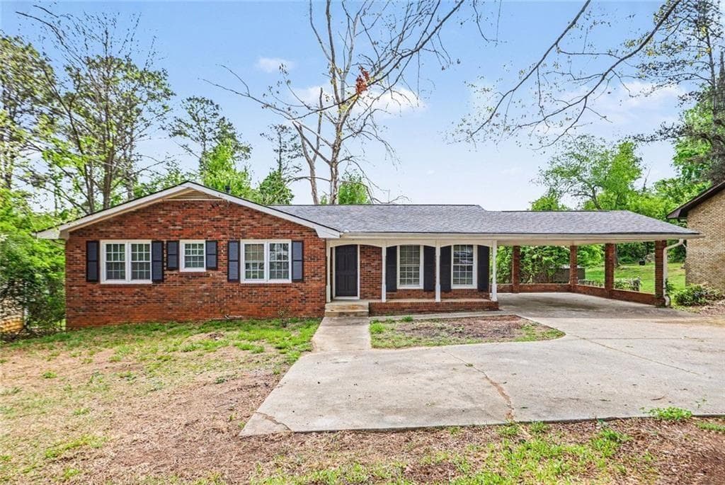 3 bedroom, 2 bathroom, 1,321 sq ft single family residence for sale at 4938 Kings, Douglasville, GA 30135 — photo 2