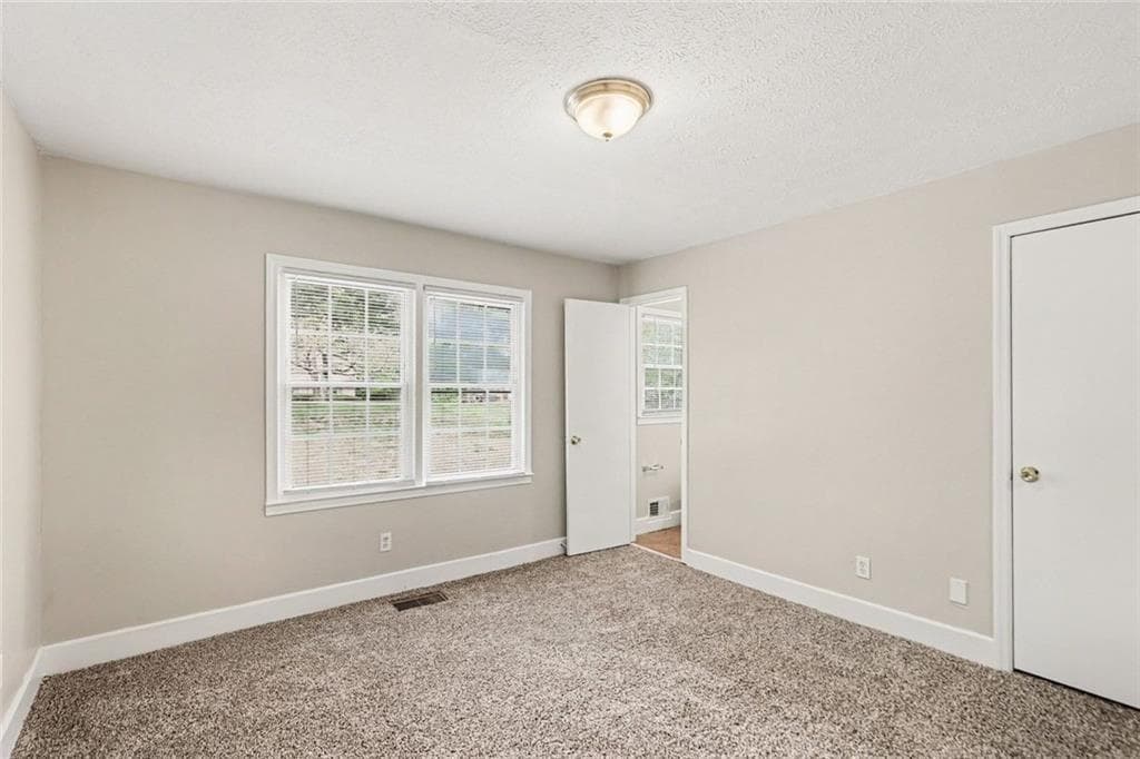 3 bedroom, 2 bathroom, 1,321 sq ft single family residence for sale at 4938 Kings, Douglasville, GA 30135 — photo 9