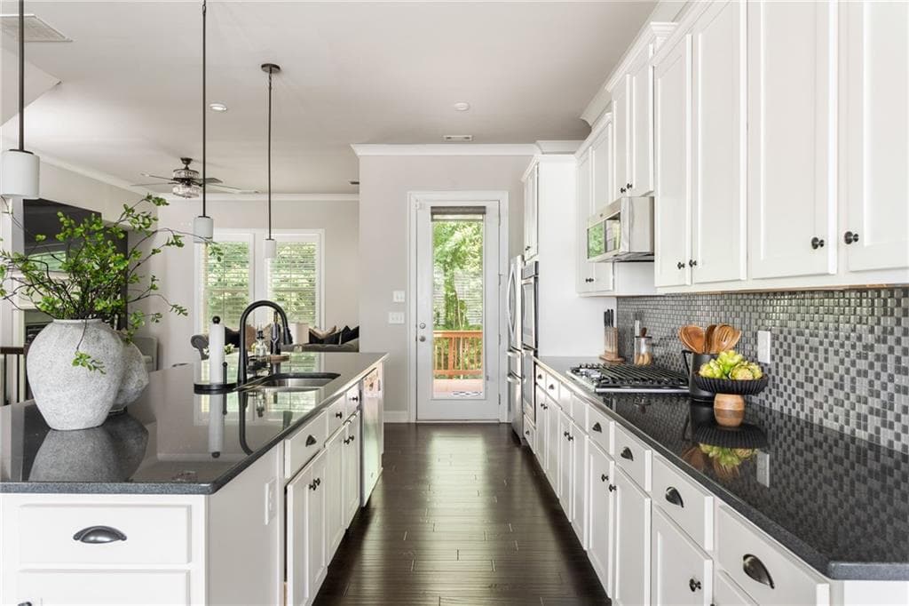 4 bedroom, 4 bathroom, 2,522 sq ft townhouse for sale at 1196 Parktown Drive, Mableton, GA 30126 — photo 3