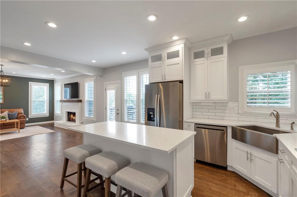 5 bedroom, 4 bathroom, 3,652 sq ft single family residence for sale at 1730 Bucks Club Drive, Alpharetta, GA 30005 — photo 8