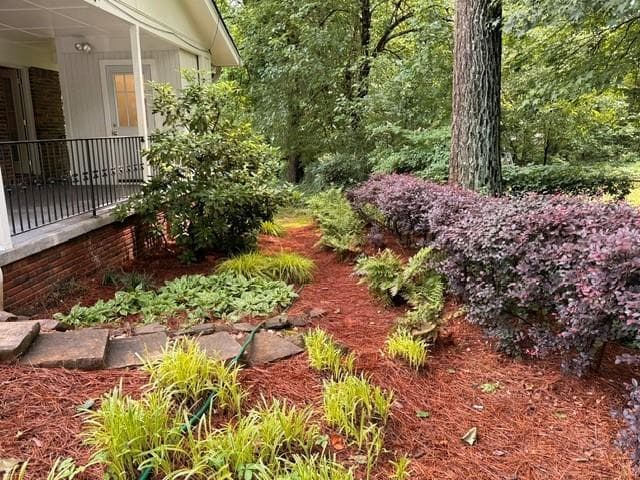 3 bedroom, 2 bathroom, 1,075 sq ft single family residence for sale at 1626 Wildwood Road, Marietta, GA 30062 — photo 7
