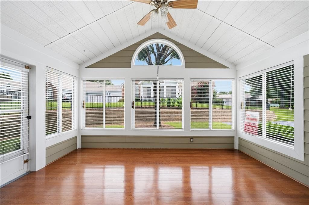 2 bedroom, 2 bathroom, 1,350 sq ft condominium for rent at 19108 Harvest Ridge Lane 19, Johns Creek, GA 30022 for $2,500 a month — photo 4