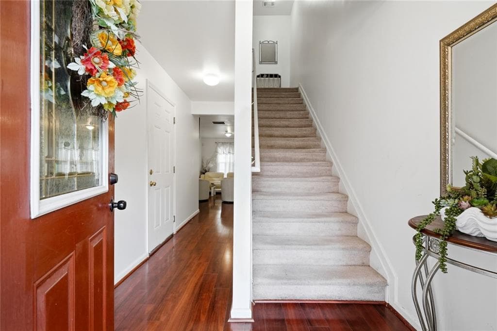 3 bedroom, 2 bathroom, 1,442 sq ft townhouse for sale at 3165 Genesis Way, Alpharetta, GA 30004 — photo 3